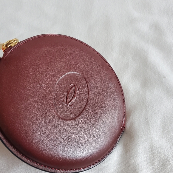Cartier leather round coin case holder - Picture 8 of 9